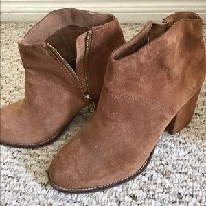 Steve Madden ankle boots